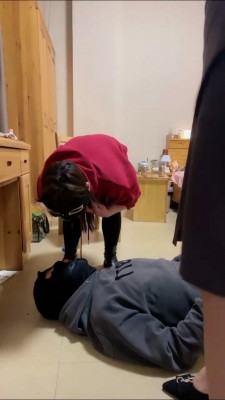 套路直播视频【心理学】双S奴下奴-喂口水/踩踏/骑马转胯 bf25892