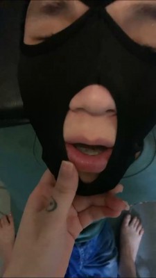 套路直播视频【绿子】萝莉主喂口水专场【完整版】 bf26433