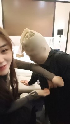 套路直播视频【初恋】车模S小白鞋裸足虐-虐乳恋足 bf26279