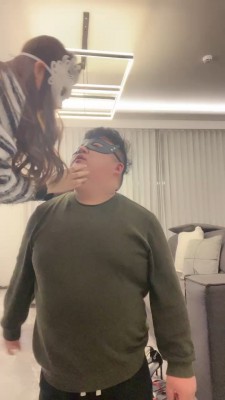 套路直播视频【简一】御姐诱惑-高跟踩狗舌/全体重踩踏/转胯/人肉坐垫 bf26246