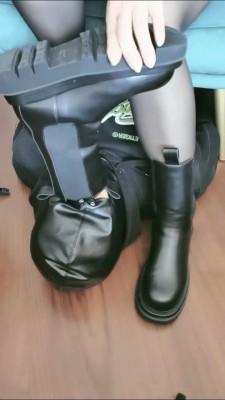 套路直播视频【bye】气味控制-闻jio/靴子/裸足高跟 bf26694