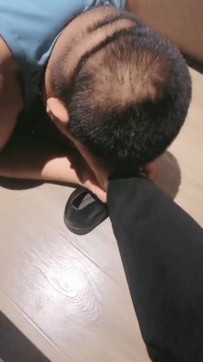 套路直播视频【梦陌夫妻】夫妻主-臭脚脏鞋玩绿帽 bf26495