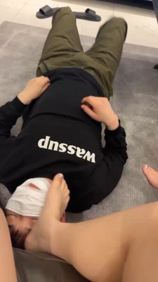 【茶茶】双S-运动鞋白棉袜+黑棉袜气味羞辱-喝圣水【双视角版】bf27169