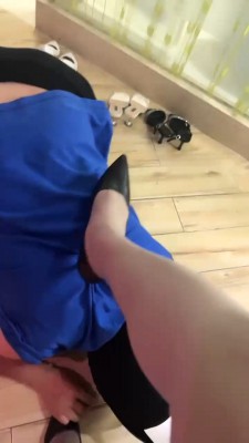 【少女S】高跟肉丝踩踏蹂躏/转胯爬行/坐脸窒息 bf27630