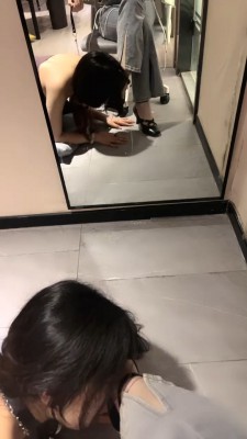 【橘子没熟】母畜-可爱女闺蜜羞涩舔jio bf27781