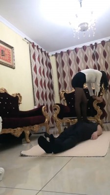 【魅S】长腿黑丝全体重踩踏/转胯 bf27979