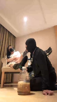 【甜心教主】圣水盛宴-泡丝袜赏赐/咀嚼丝袜/高跟踩虐 bf28023