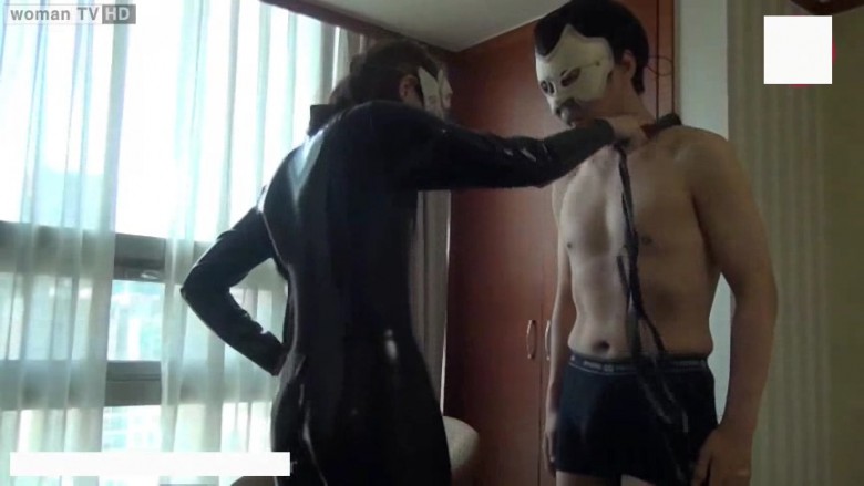 皮衣女主鞭打坐脸 H-200708-7