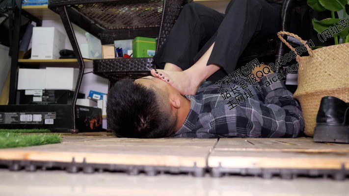 【第5风格】琴琴小主露脸首秀,沉浸式舔脚 YC-221231-6