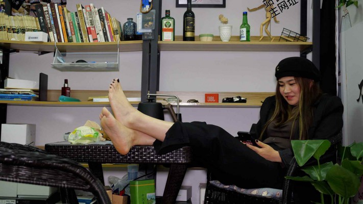 【第5风格】琴琴小主露脸首秀,沉浸式舔脚 YC-221231-6