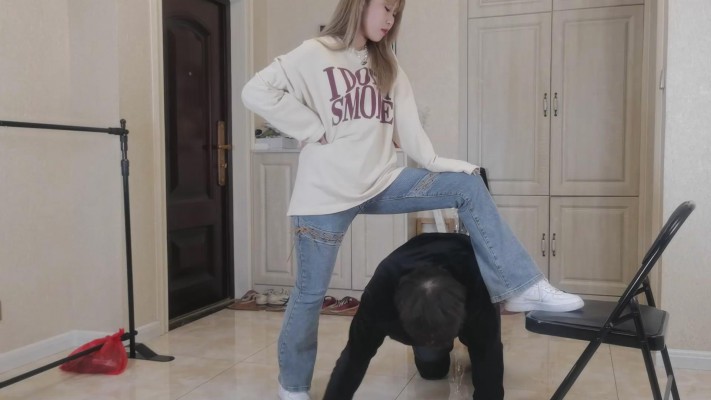 美少女SP暴力虐狗 YC-220402-2