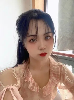 【00后蕬小乃】双人运动风格黑丝踩踏,坐脸 YC-210610-2