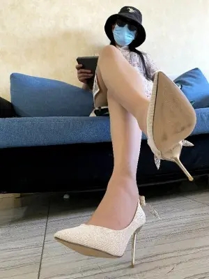 小溪女王对M的折磨