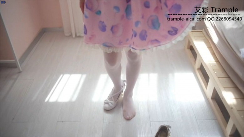 甜美白丝贝壳鞋