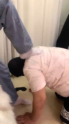 【术术】夜跑后原味白袜裸足让狗舔 bf28216