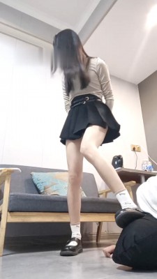 【00小主十言】皮鞋白袜踩踏/碾压喂食/闻原味舔裸足 bf28314