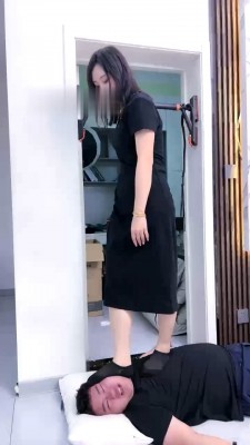 【麋鹿银儿】双S-骑马爬行遛狗/舔脏鞋/船袜裸足踩头/暴力耳光 bf28501