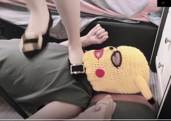 【是车车啊】踩脖子插嘴,舒服吧