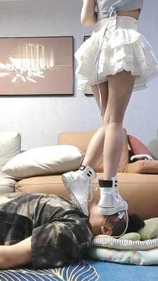 【丫丫】高帮鞋+白棉袜+高跟全体重踩地毯 bf29211