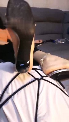 【冷鸢大大】袋子套头强制窒息/踩踏当脚垫 bf29351