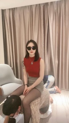 【筱月】犬化训练双奴-高跟虐乳/踢裆坐垫/喂吃浓痰 bf29471