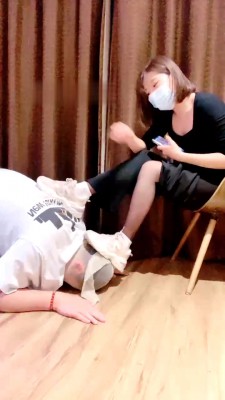 【莫妮卡】小白鞋白袜-提档/踩碾压/闻舔/骑狗背 bf29534