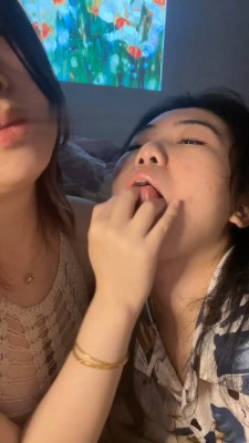 【调教视频】【橘子没熟】拉拉母畜-闻舔专场