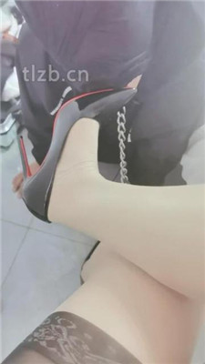 【艳奶奶】舔脚舔鞋口水恋足调