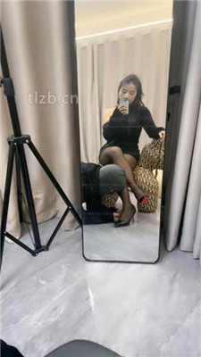 【伊诺】吐口水/黑丝高跟诱惑舔