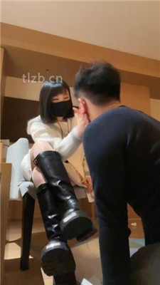 【木秋S】跪舔长靴原味肉丝脚/虐乳