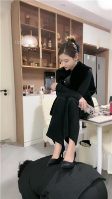 【苏御大大】白领S高跟踩虐下属/碾压狗爪