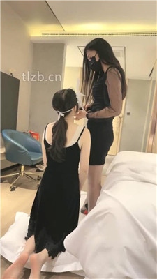 【柒柒学姐】鞋尖插嘴/sp重度/狂舔臭脚/转胯