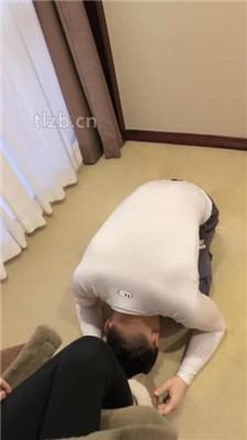 【欣然莫】雪地靴玩虐/耳光/喂食/口水/人体烟灰缸