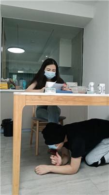 【御妍】素人S-原味短丝桌底伺候【四视角版】 JS240710-9