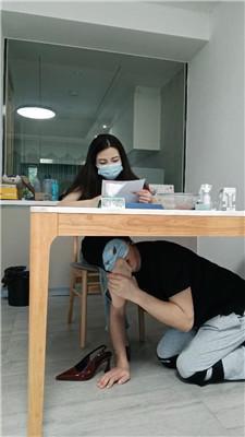 【御妍】素人S-原味短丝桌底伺候【四视角版】 JS240710-9