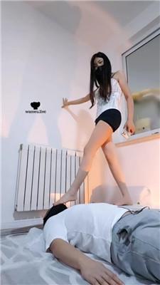 【梓晨大大】长腿模特S-裸足踩踏/深喉 bf42763