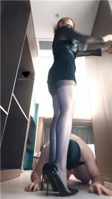 【甜心教主】香水控制/高跟黑丝虐/舔脏鞋/坐脸/圣水 bf42819