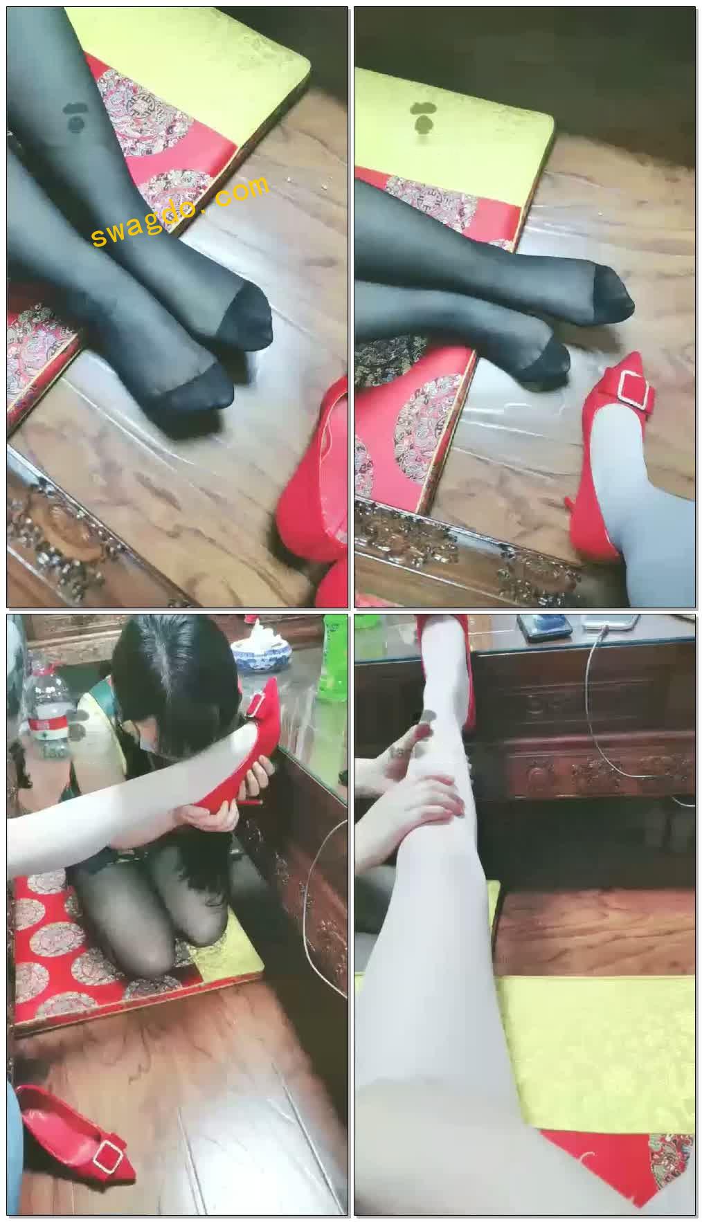 【雨嘉S】聚会结束，闲聊，女m跪陪舔脚【23分钟】