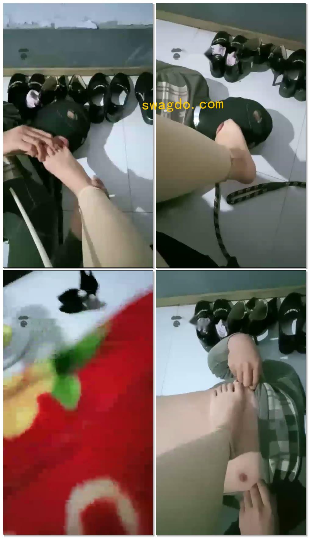 【陌影夫妻S】狗舔脚我聊天【67分钟】【标清】