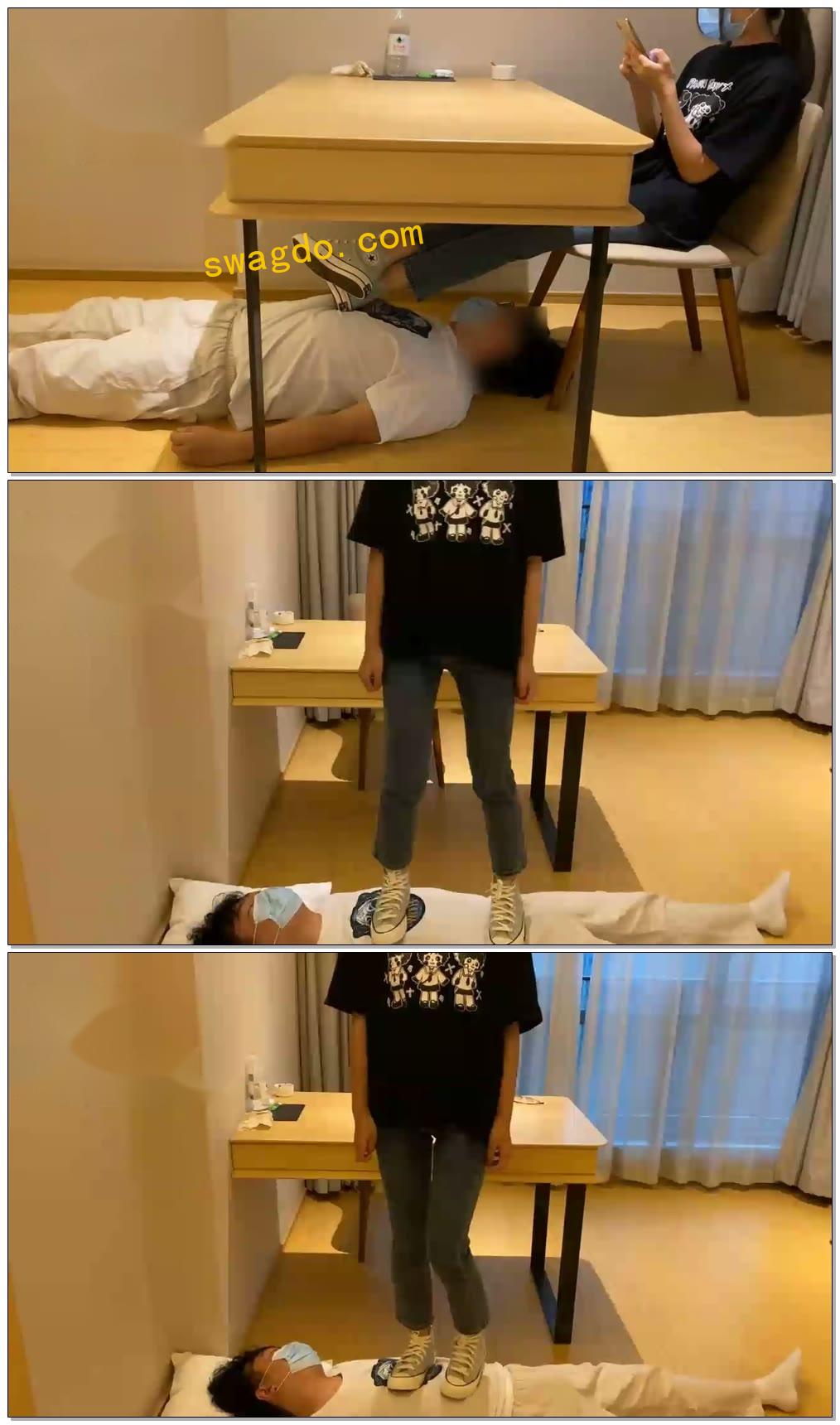 【00后小彤】牛仔裤匡威脚下的毯子哥哥(前6分钟没有声音)【14分钟】【艾踩】