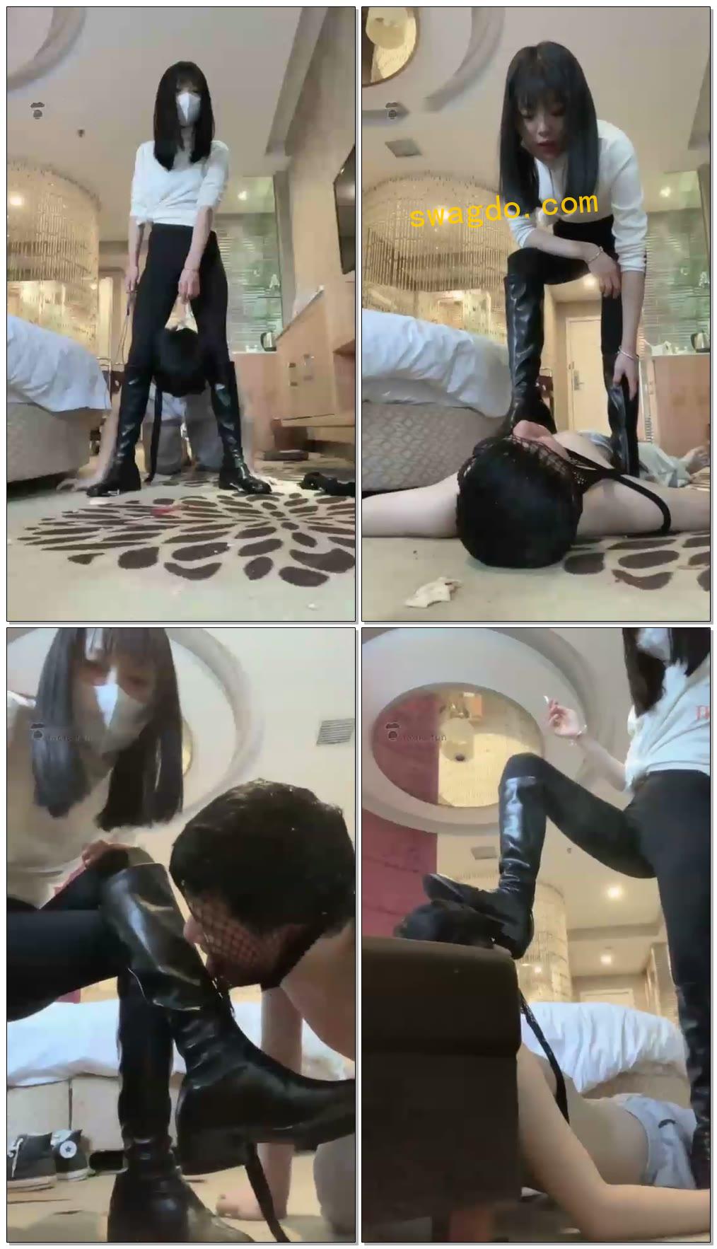 【阿月S】首次长筒靴调教，钻胯夹头踩头，踩面包喂食【70分钟】【标清】