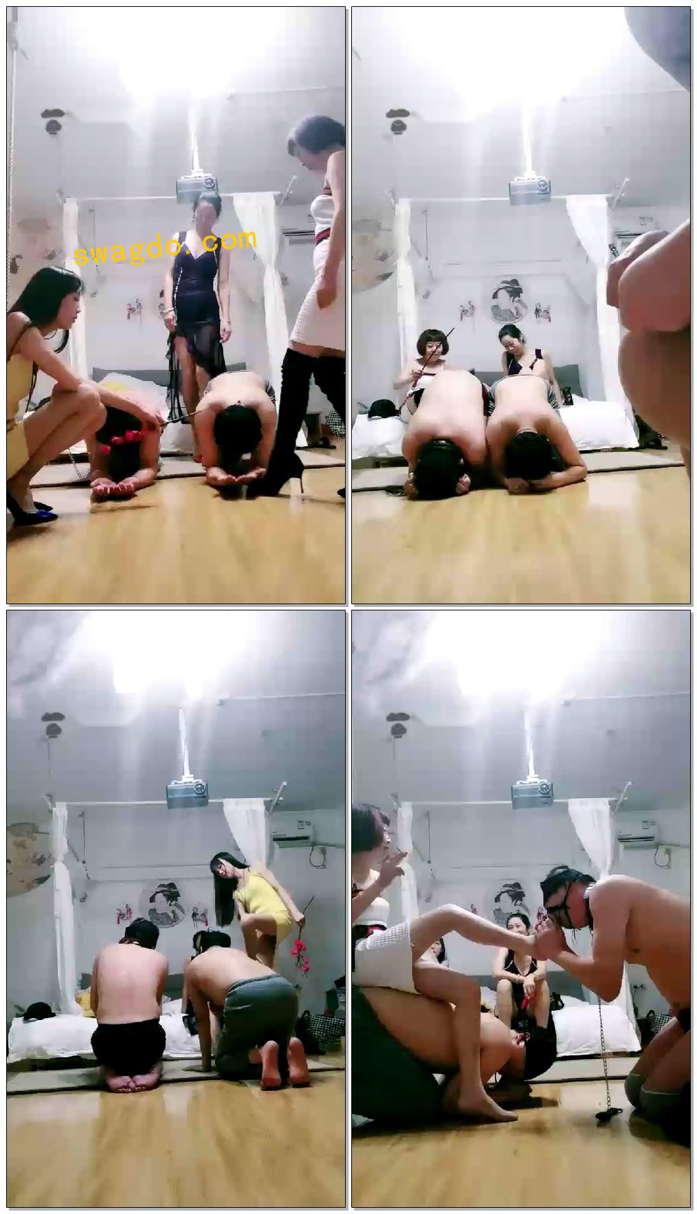 【蝴蝶S】带母亲闺蜜3女主玩双奴【44分钟】【高清】