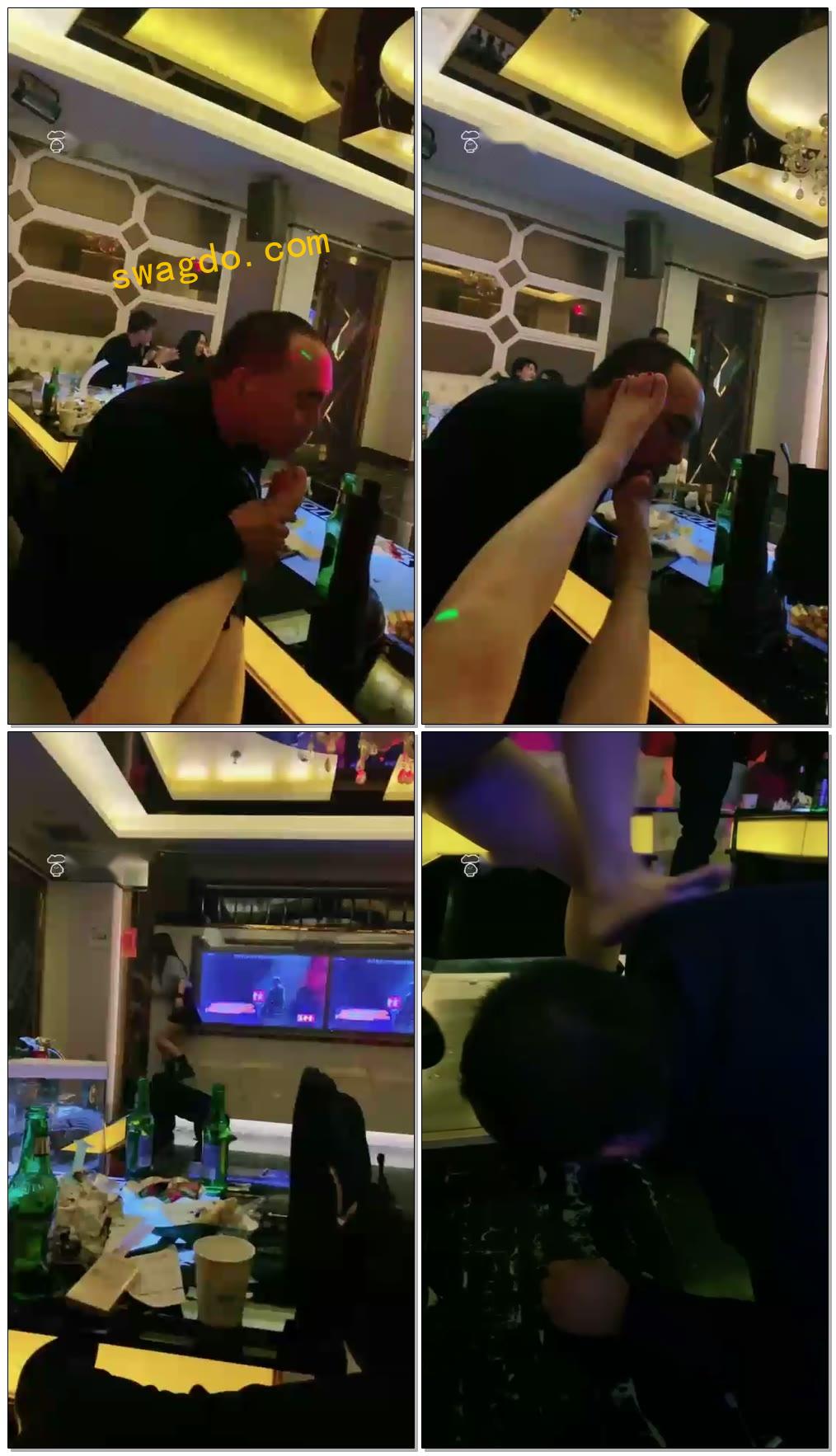 【乔安S】KTV玩狗子，舔鞋子，舔脚【27分钟】【标清】