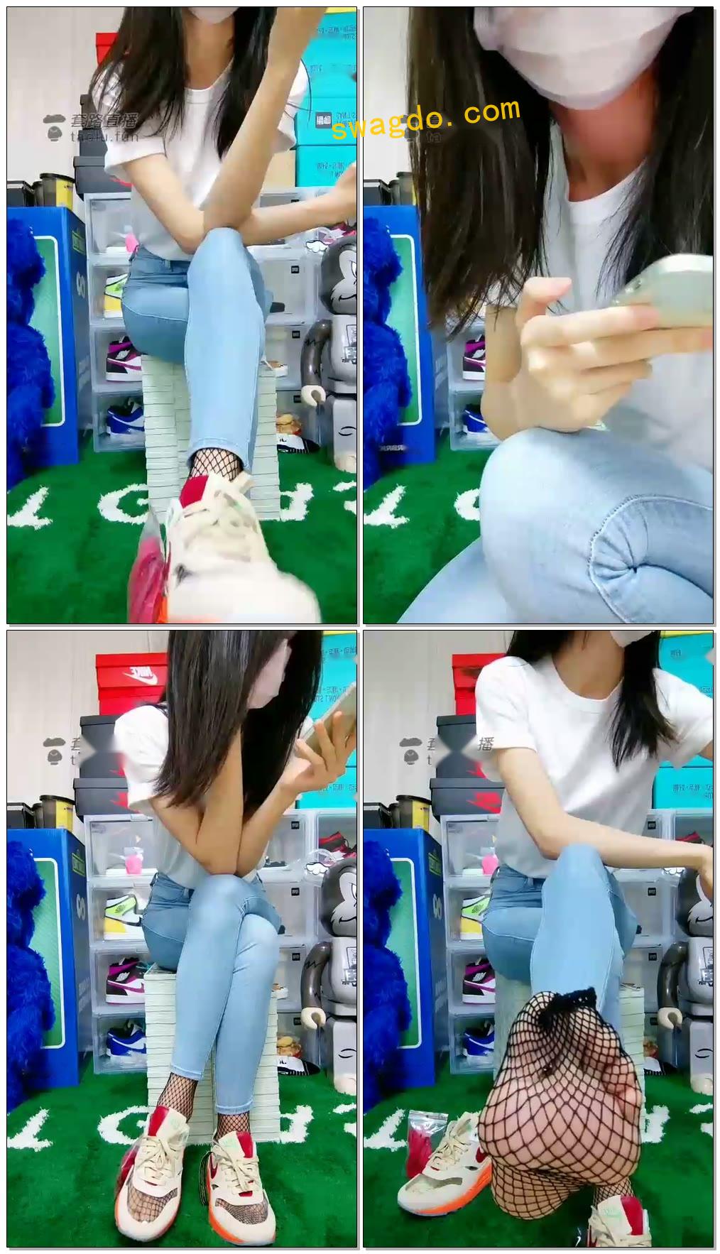 【暴力美学S】滚过来清理鞋底，网袜【43分钟】【标清】