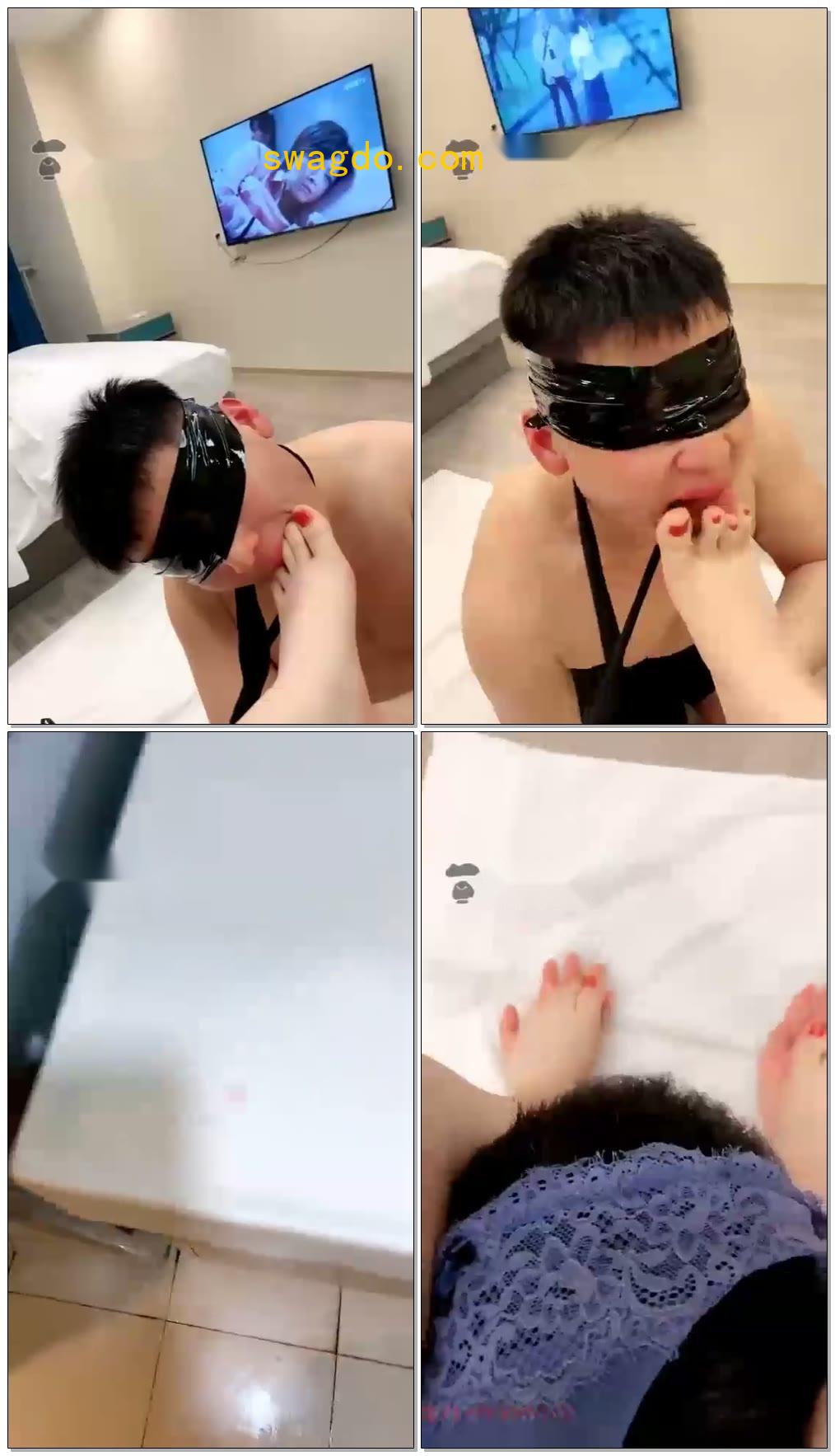 【愈月S】圣水，舔脚，钻胯，深喉，内裤套头【34分钟】