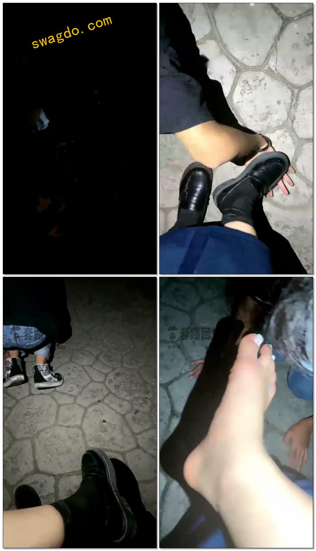 【小痴大人】户外公园鞋抽脸舔脏鞋底羞辱后面还有路过的情侣遛狗【28分钟】