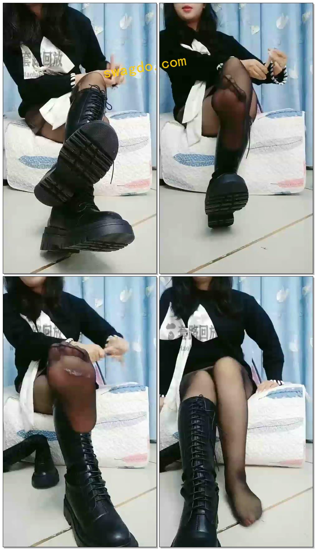 【情侣月儿s】第一视角红绿灯，长靴下的贱狗【41分钟】