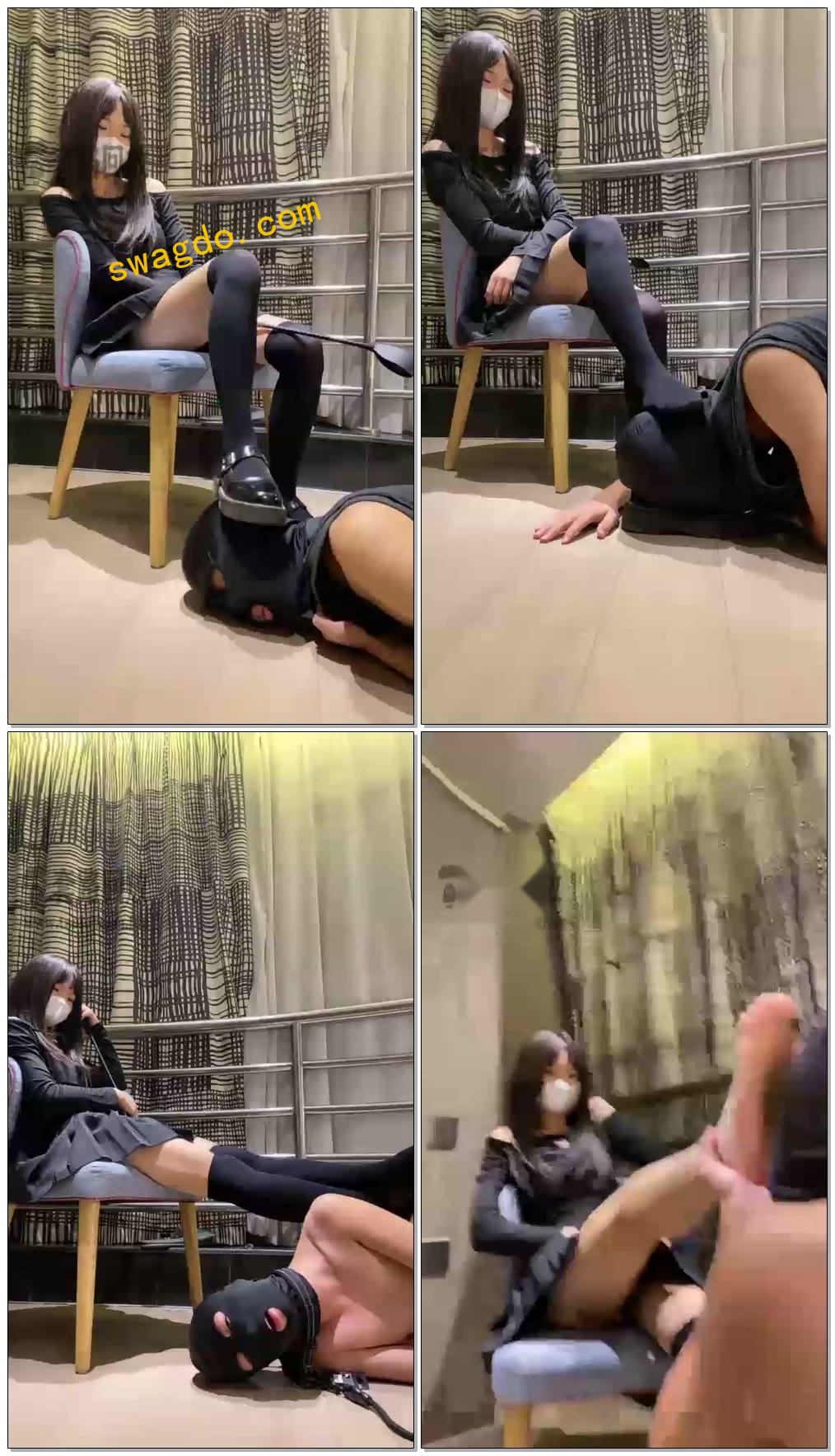 【雪莉】新人调教场。强力深喉，脚耳光，脚踩狗奴【60分钟】