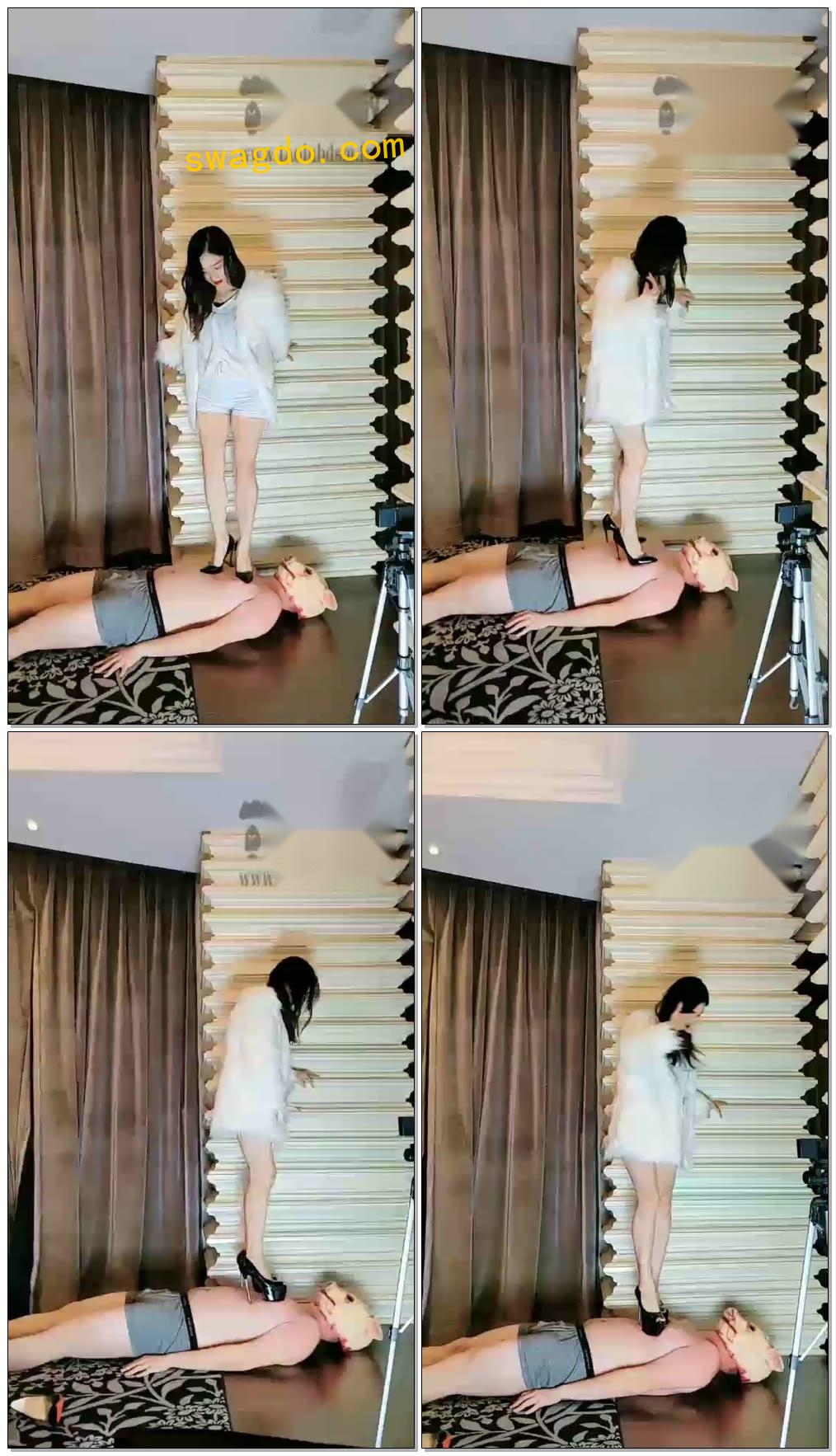 【沁姐台湾s】高跟鞋踩踏、抽打又虐哭一个（被删部分）【7分钟】