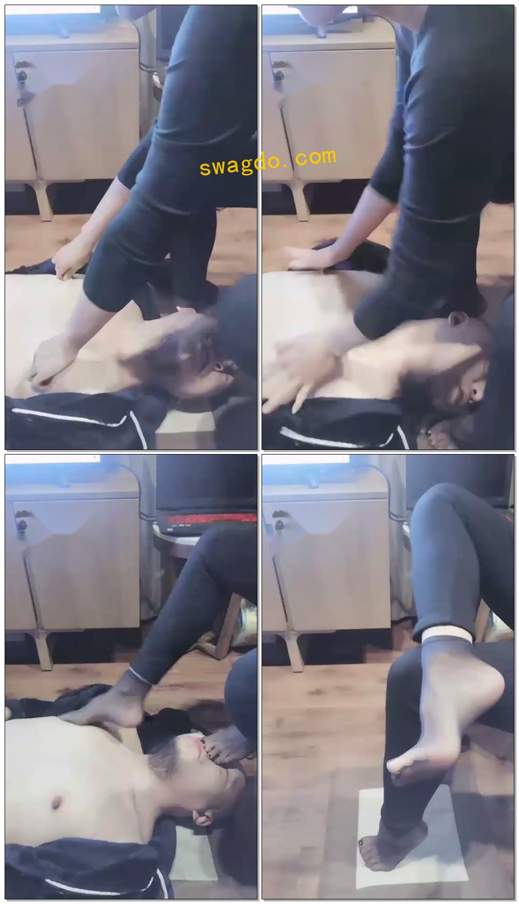 【女王菲主】闻脚拧一会儿【22分钟】